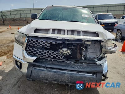 Piąte zdjęcie samochodu w środku: 2019 TOYOTA TUNDRA SR5 VIN:5TFRM5F11KX141856 - miniatura