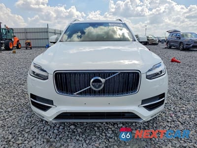 Piąte zdjęcie samochodu w środku: 2017 VOLVO XC90 T6 VIN:YV4A22PK3H1150768 - miniatura