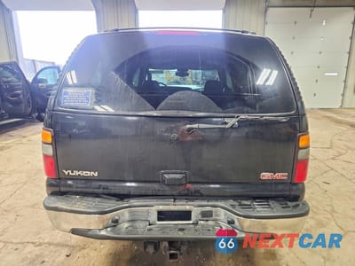 Zdjęcie 6 z 13 samochodu: 2005 GMC YUKON VIN:1GKEK13T45J211414 - miniatura