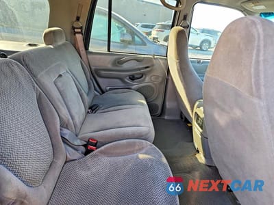 Zdjęcie 11 z 13 samochodu: 2002 FORD EXPEDITION XLT VIN:1FMRU15L92LA63647 - miniatura