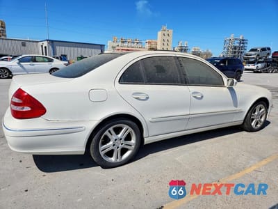 Trzecie zdjęcie samochodu z tyłu: 2006 MERCEDES-BENZ E 350 VIN:WDBUF56J66A834319 - miniatura