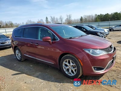 Czwarte zdjęcie samochodu z boku: 2017 CHRYSLER PACIFICA TOURING L PLUS VIN:2C4RC1EG6HR846435 - miniatura