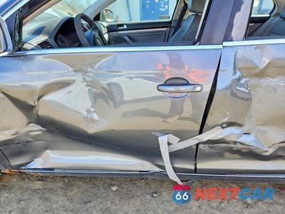 Zdjęcie 7 z 12 samochodu: 2007 VOLKSWAGEN JETTA WOLFSBURG VIN:3VWEF71K87M185464 - miniatura