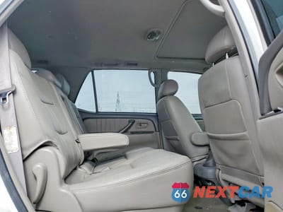 Zdjęcie 11 z 13 samochodu: 2002 TOYOTA SEQUOIA LIMITED VIN:5TDBT48A82S057907 - miniatura