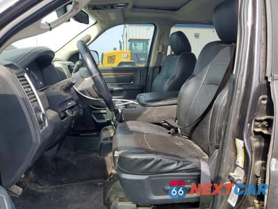 Zdjęcie 7 z 11 samochodu: 2014 RAM 2500 LARAMIE VIN:3C6TR5KT8EG235005 - miniatura