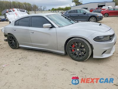 Czwarte zdjęcie samochodu z boku: 2019 DODGE CHARGER SCAT PACK VIN:2C3CDXGJ3KH662697 - miniatura
