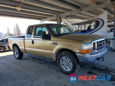 Czwarte zdjęcie samochodu z boku: 2000 FORD F250 SUPER DUTY VIN:1FTNX20F7YEB07594 - miniatura