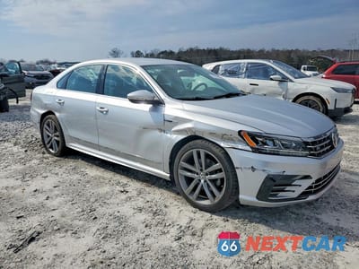 Czwarte zdjęcie samochodu z boku: 2017 VOLKSWAGEN PASSAT R-LINE VIN:1VWDT7A3XHC063818 - miniatura