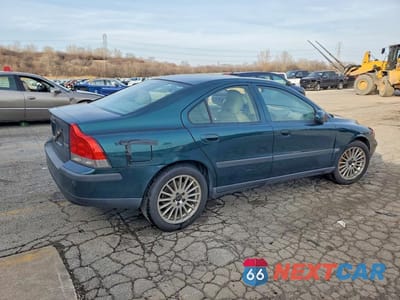 Trzecie zdjęcie samochodu z tyłu: 2001 VOLVO S60 T5 VIN:YV1RS53D612040872 - miniatura