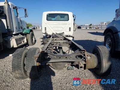 Zdjęcie 6 z 11 samochodu: 2006 INTERNATIONAL 4200 TRUCK CAB AND CHASSIS VIN:1HTMPAFL06H198757 - miniatura