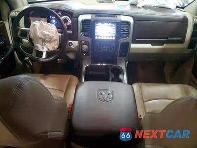 Zdjęcie 8 z 12 samochodu: 2016 RAM 1500 LARAMIE VIN:1C6RR7NT5GS351999 - miniatura