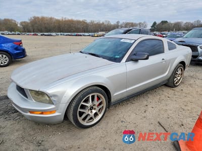 2008 FORD MUSTANG 1ZVHT80N585140464 - główne zdjęcie licytacji z USA - miniatura