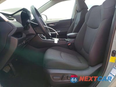 Zdjęcie 7 z 13 samochodu: 2021 TOYOTA RAV4 XLE VIN:JTMP1RFVXMD073233 - miniatura