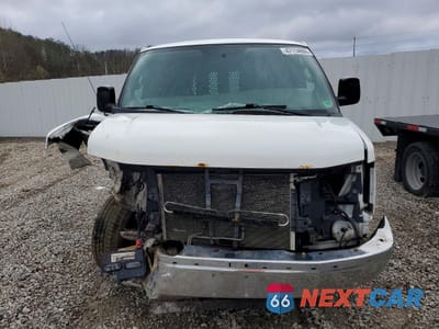 Piąte zdjęcie samochodu w środku: 2016 GMC SAVANA G2500 VIN:1GTW7AFF4G1903554 - miniatura