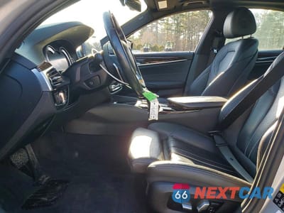 Zdjęcie 7 z 11 samochodu: 2018 BMW 540 XI VIN:WBAJE7C53JWC57688 - miniatura