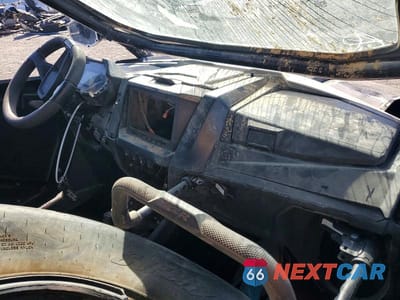 Piąte zdjęcie samochodu w środku: 2023 POLARIS RZR UTILITY VEHICLE VIN:3NSGAE921PG322373 - miniatura