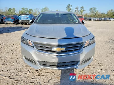 Piąte zdjęcie samochodu w środku: 2018 CHEVROLET IMPALA LT VIN:2G1105S37J9166783 - miniatura