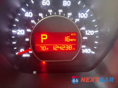 Zdjęcie 8 z 10 samochodu: 2016 KIA SOUL + VIN:KNDJP3A5XG7400547 - miniatura