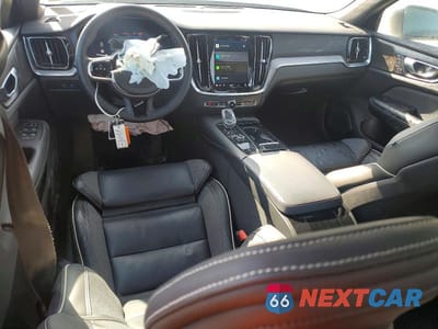 Zdjęcie 8 z 12 samochodu: 2024 VOLVO S60 PLUS VIN:7JRH60FH7RG282139 - miniatura