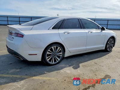 Trzecie zdjęcie samochodu z tyłu: 2017 LINCOLN MKZ HYBRID RESERVE VIN:3LN6L5MUXHR646598 - miniatura