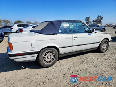 Trzecie zdjęcie samochodu z tyłu: 1991 BMW 325 IC VIN:WBABB1311MEC04845 - miniatura