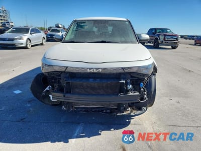 Piąte zdjęcie samochodu w środku: 2023 KIA SOUL GT-LINE VIN:KNDJ53AU7P7850993 - miniatura