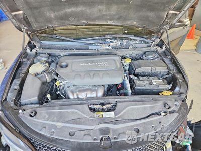 Zdjęcie 11 z 12 samochodu: 2015 CHRYSLER 200 S VIN:1C3CCCBB1FN760040 - miniatura