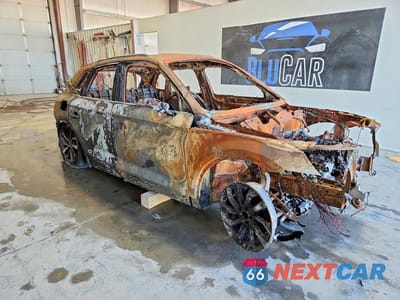 Czwarte zdjęcie samochodu z boku: 2022 AUDI Q5 PREMIUM PLUS 45 VIN:WA1EAAFY3N2112786 - miniatura