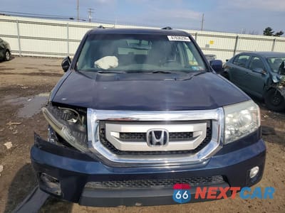 Piąte zdjęcie samochodu w środku: 2011 HONDA PILOT EXL VIN:5FNYF4H59BB103429 - miniatura
