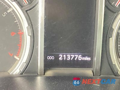 Zdjęcie 8 z 10 samochodu: 2020 TOYOTA 4RUNNER TRD OFF-ROAD PREMIUM VIN:JTEBU5JR1L5743809 - miniatura