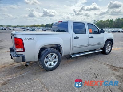Trzecie zdjęcie samochodu z tyłu: 2013 GMC SIERRA K1500 SLE VIN:3GTP2VE75DG183506 - miniatura