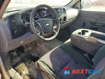 Zdjęcie 8 z 12 samochodu: 2009 CHEVROLET SILVERADO FLATBED TRUCK VIN:1GCHC44KX9E128758 - miniatura