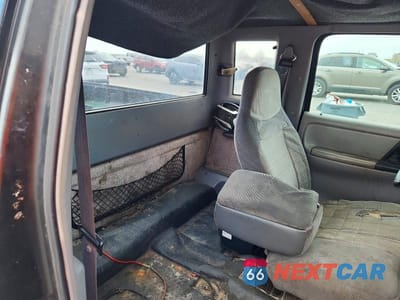 Zdjęcie 10 z 12 samochodu: 1994 MAZDA B3000 CAB PLUS VIN:4F4CR16U1RTM03443 - miniatura