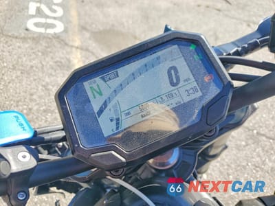 Zdjęcie 7 z 10 samochodu: 2023 KAWASAKI ZR900 F VIN:ML5ZRDF11PDA57523 - miniatura