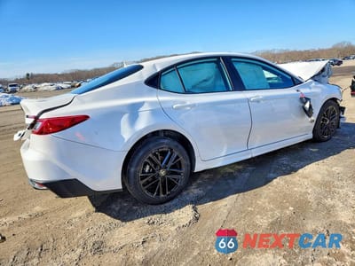 Trzecie zdjęcie samochodu z tyłu: 2025 TOYOTA CAMRY SE VIN:4T1DBADK9SU019568 - miniatura