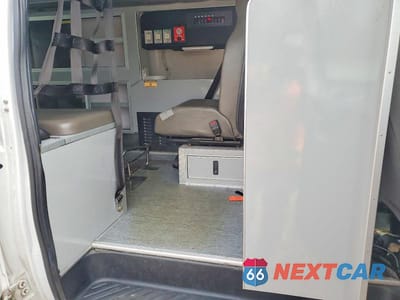 Zdjęcie 11 z 13 samochodu: 2014 FORD E350 AMBULANCE VIN:1FDSS3EL7EDB15066 - miniatura