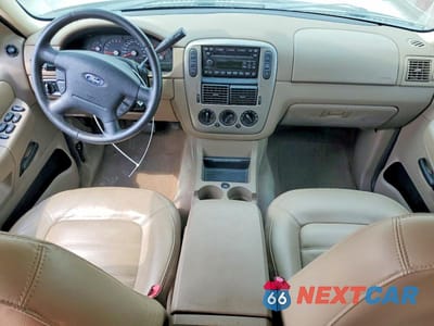 Zdjęcie 8 z 14 samochodu: 2005 FORD EXPLORER XLT VIN:1FMZU73E65UB53778 - miniatura