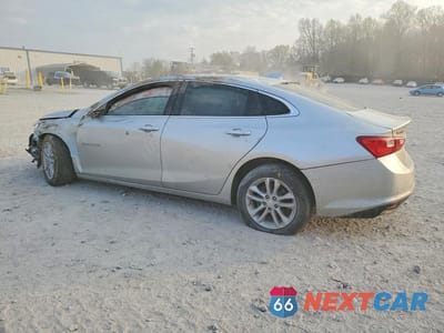 Drugie zdjęcie samochodu z przodu: 2018 CHEVROLET MALIBU LT VIN:1G1ZD5ST2JF230338 - miniatura