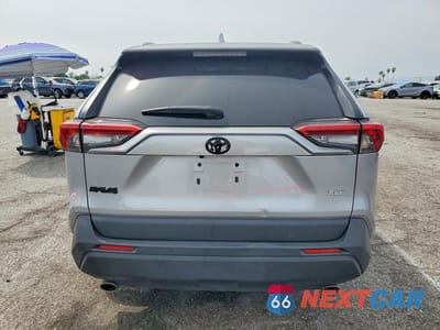 Zdjęcie 6 z 14 samochodu: 2022 TOYOTA RAV4 XLE VIN:2T3W1RFV2NW205689 - miniatura