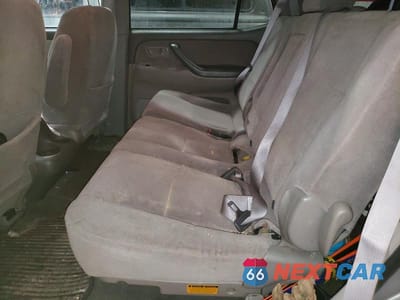Zdjęcie 11 z 13 samochodu: 2001 TOYOTA SEQUOIA SR5 VIN:5TDBT44A71S016589 - miniatura
