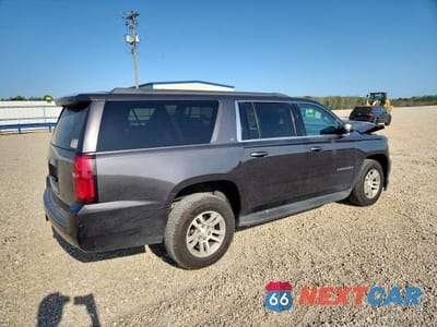Trzecie zdjęcie samochodu z tyłu: 2018 CHEVROLET SUBURBAN K1500 LT VIN:1GNSKHKC1JR267192 - miniatura