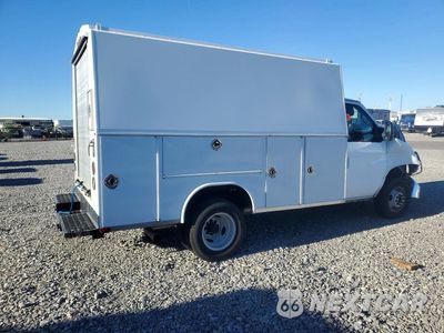 Trzecie zdjęcie samochodu z tyłu: 2024 FORD E350 UTILITY / SERVICE TRUCK VIN:1FDWE3FN6RDD04676 - miniatura