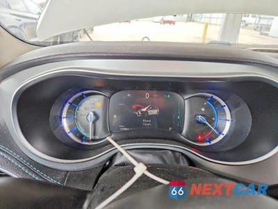 Zdjęcie 9 z 14 samochodu: 2017 CHRYSLER PACIFICA EHYBRID PLATINUM VIN:2C4RC1N70HR710933 - miniatura