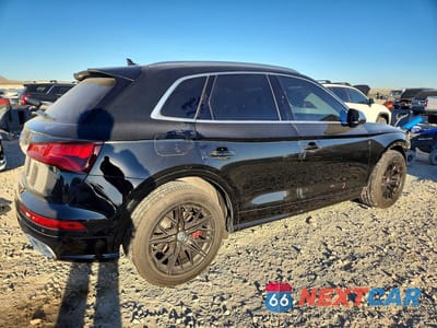 Trzecie zdjęcie samochodu z tyłu: 2020 AUDI SQ5 PREMIUM PLUS VIN:WA1B4AFY4L2039628 - miniatura