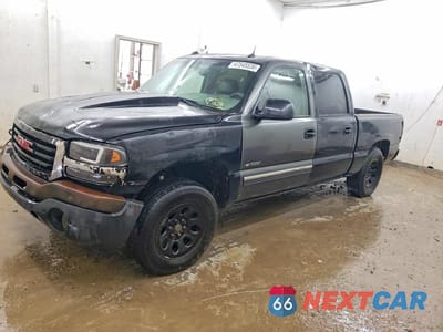 2005 GMC SIERRA K1500 DENALI 2GTEK63N351112989 - główne zdjęcie licytacji z USA - miniatura