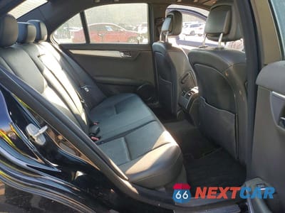 Zdjęcie 10 z 11 samochodu: 2010 MERCEDES-BENZ C 300 VIN:WDDGF5EB2AA395823 - miniatura