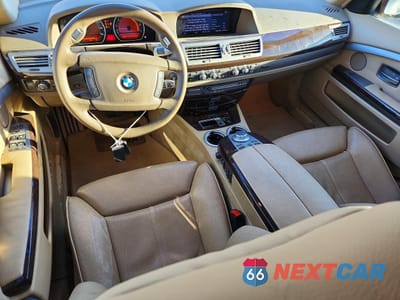 Zdjęcie 8 z 12 samochodu: 2007 BMW 7 SERIES VIN:WBAHN835X7DT71080 - miniatura
