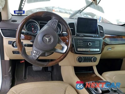 Zdjęcie 8 z 11 samochodu: 2017 MERCEDES-BENZ GLS 550 4MATIC VIN:4JGDF7DE1HA954563 - miniatura