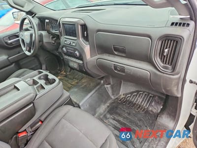Zdjęcie 8 z 11 samochodu: 2022 CHEVROLET SILVERADO C1500 VIN:3GCNAAEDXNG687138 - miniatura