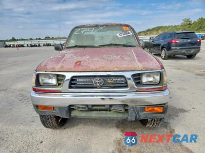 Piąte zdjęcie samochodu w środku: 1997 TOYOTA TACOMA VIN:4TAWM72N8VZ307883 - miniatura